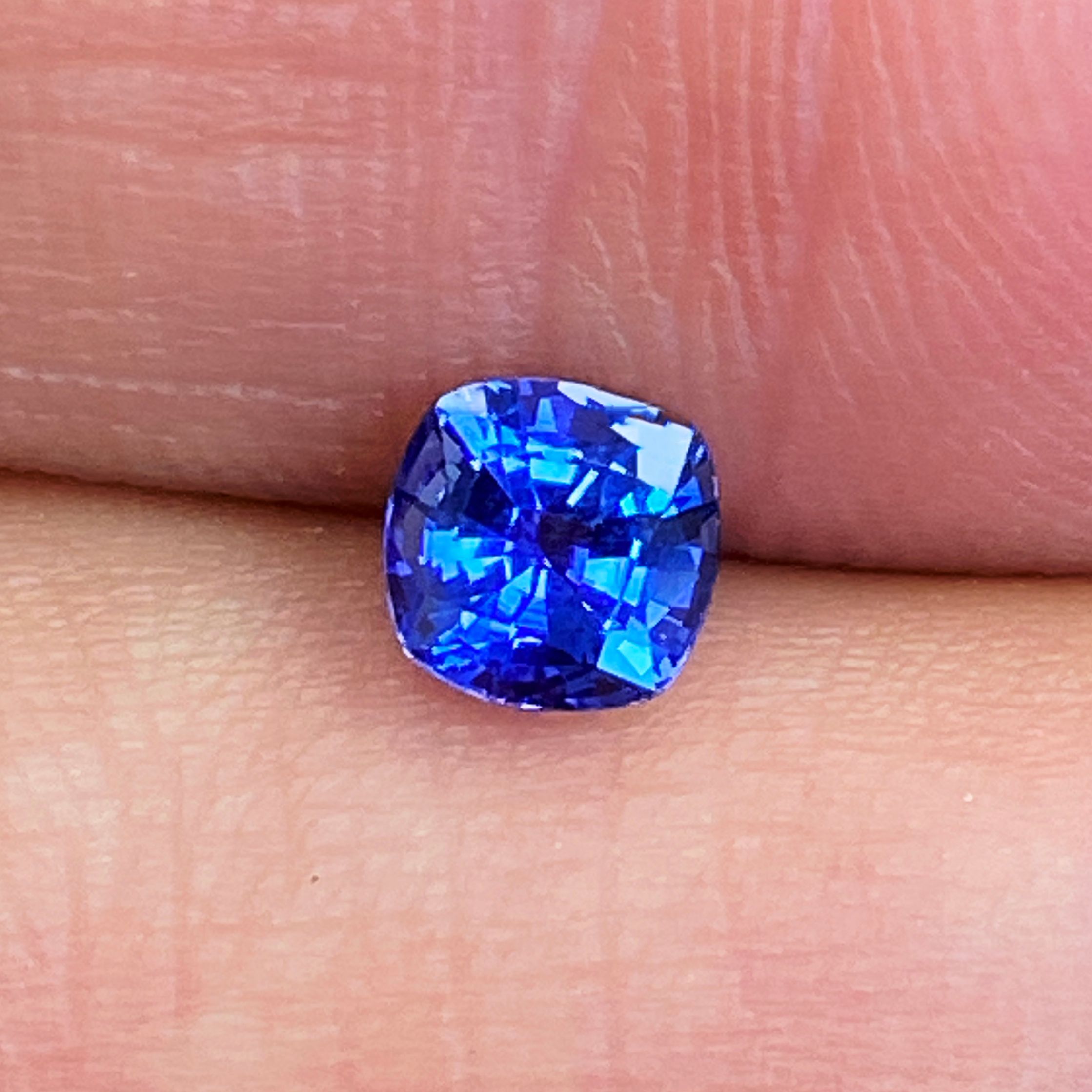 SAPPHIRE FACETED 0.94ct BLUE Blue EC SRILANKA HEATED