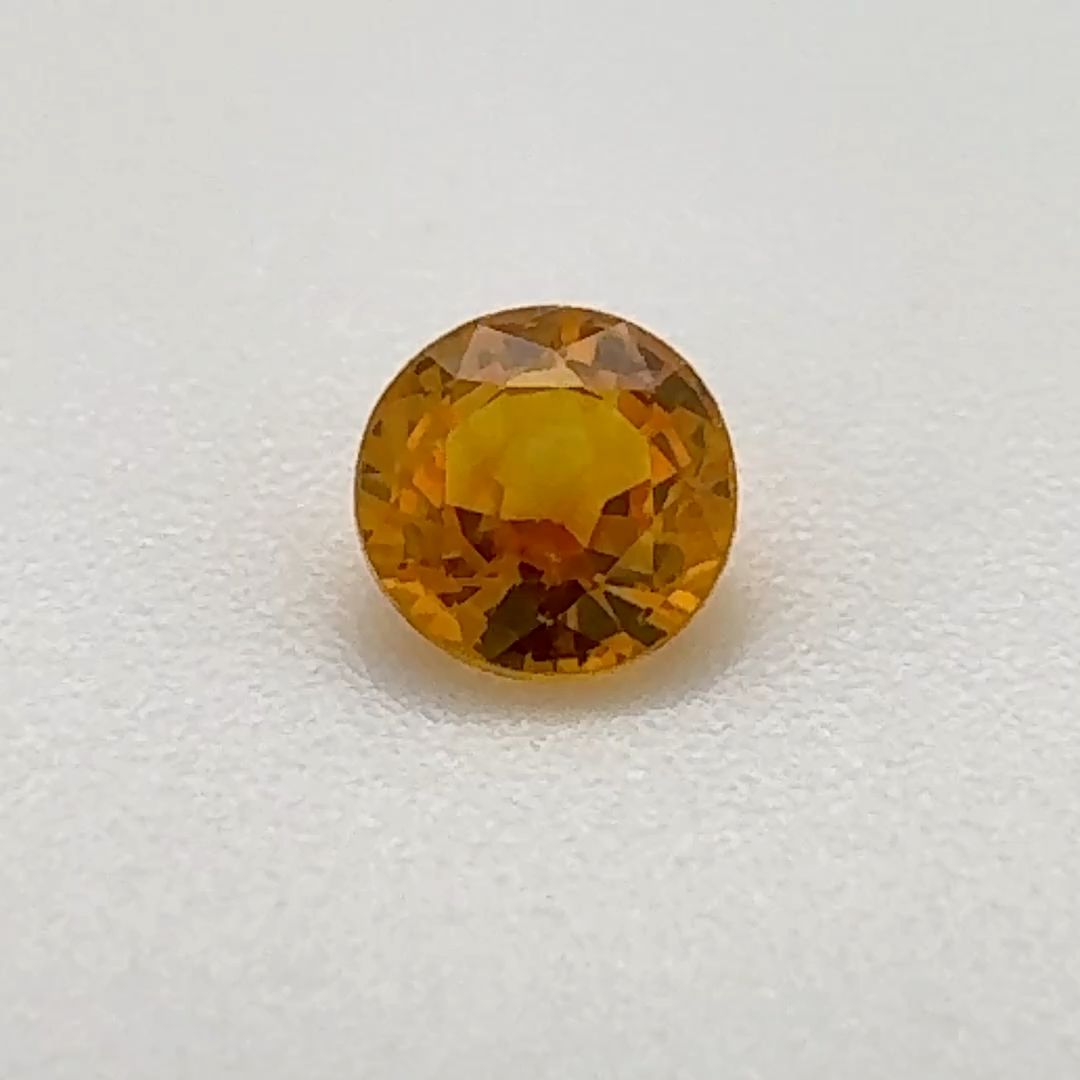 0.39 ct Sapphire