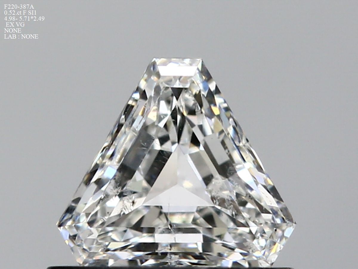 Prírodný diamant triangel,...