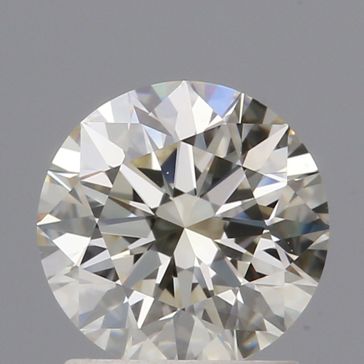 Prírodný diamant okrúhly...