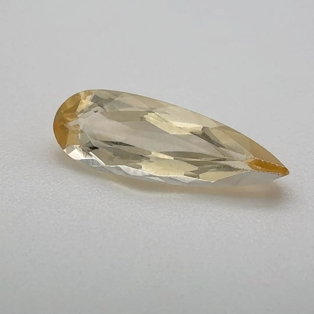 1.73 ct Topaz