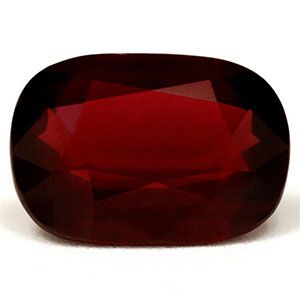 Rubin 4,04 ct, czerwony, szlif cushion