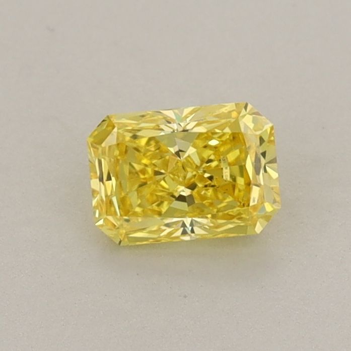0.42 CT Fancy Vivid Yellow RADIANT
