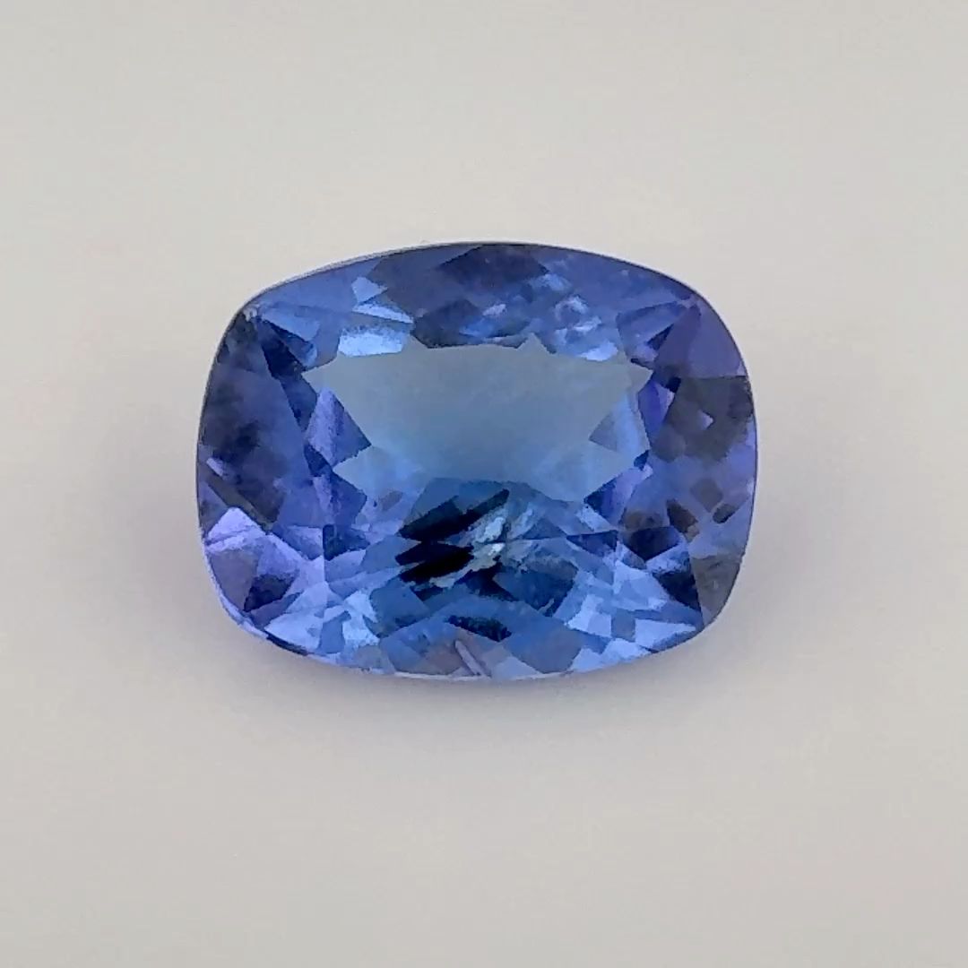 2.04 ct Tanzanite