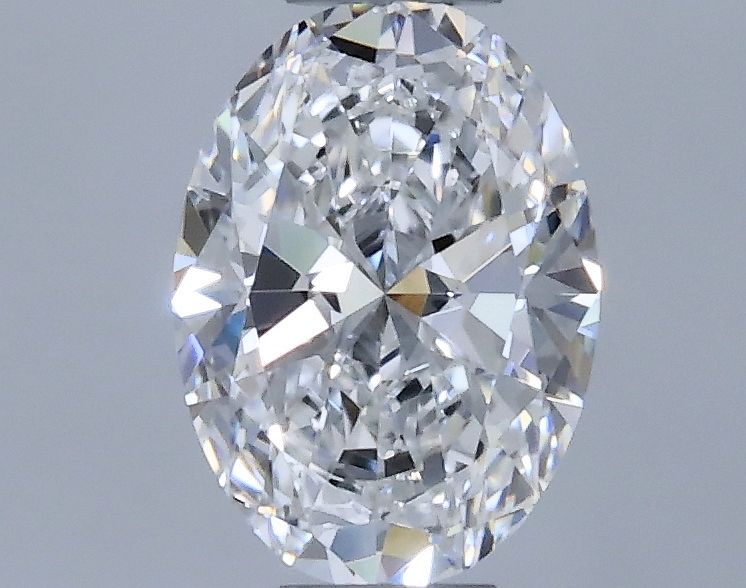 Prírodný diamant oval, VVS1, E,... Prírodný diamant oval, VVS1, E,...