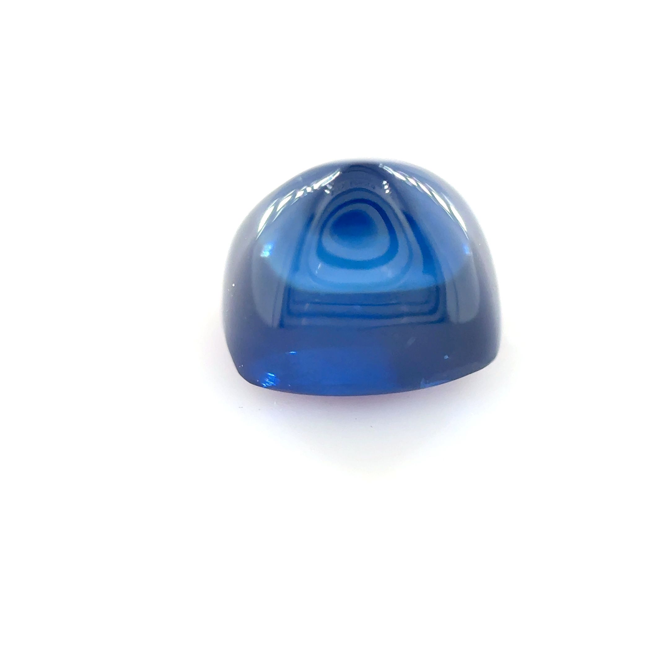 Szafir 2,09 ct, niebieski, kaboszon