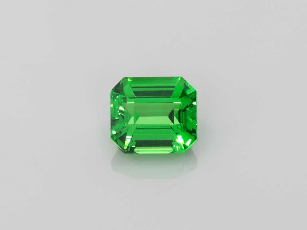 Granat 1,54 ct, zielony, szlif ośmiokątny