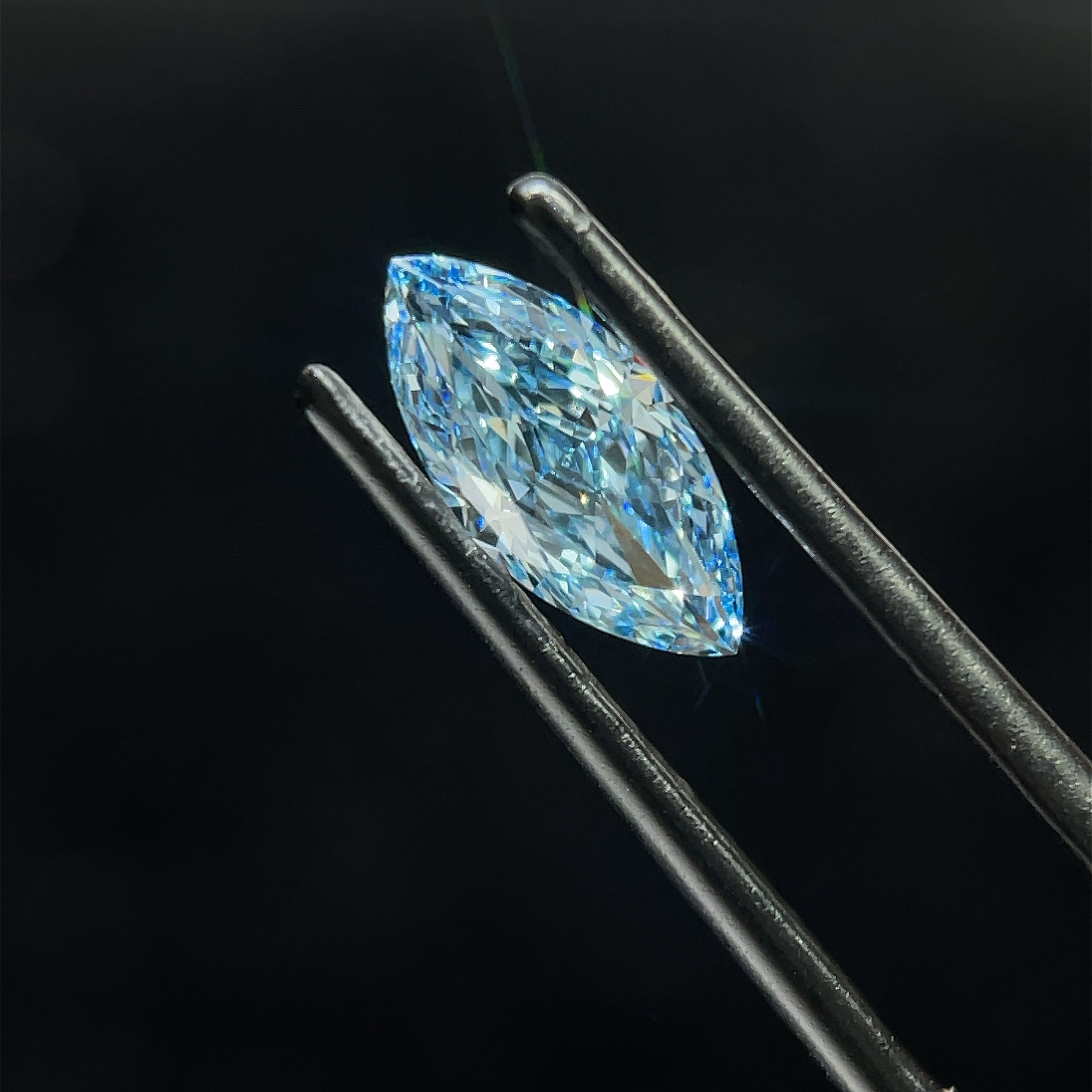 1.09 CT Fancy Vivid Blue MARQUISE