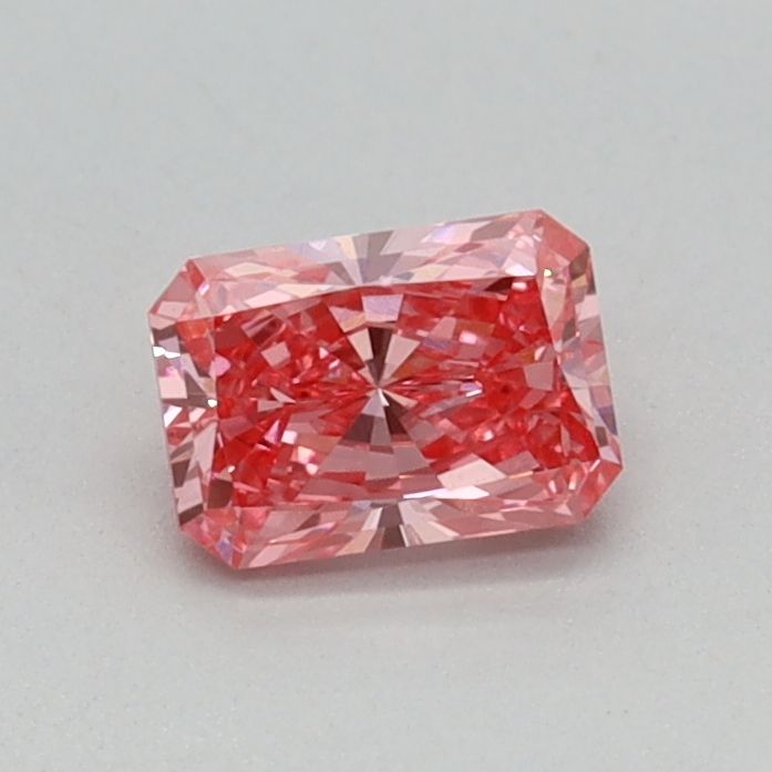 0.36 CT Fancy Vivid Pink RADIANT