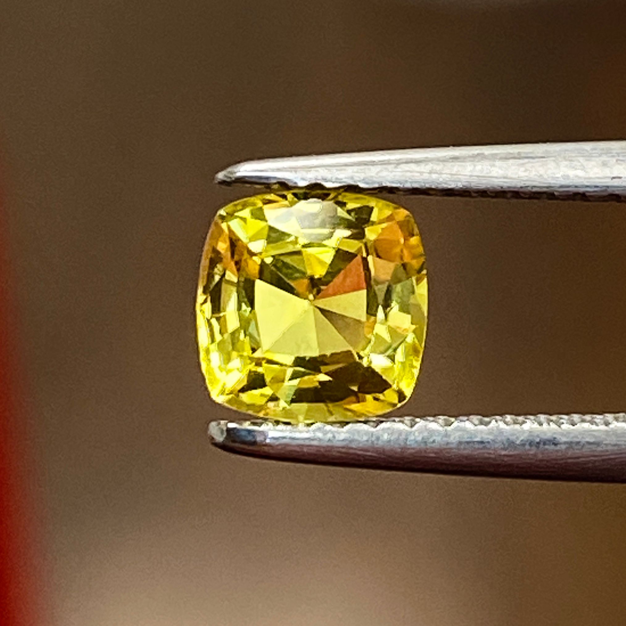 SAPPHIRE FACETED 0.94ct YELLOW Yellow EC SRILANKA HEATED