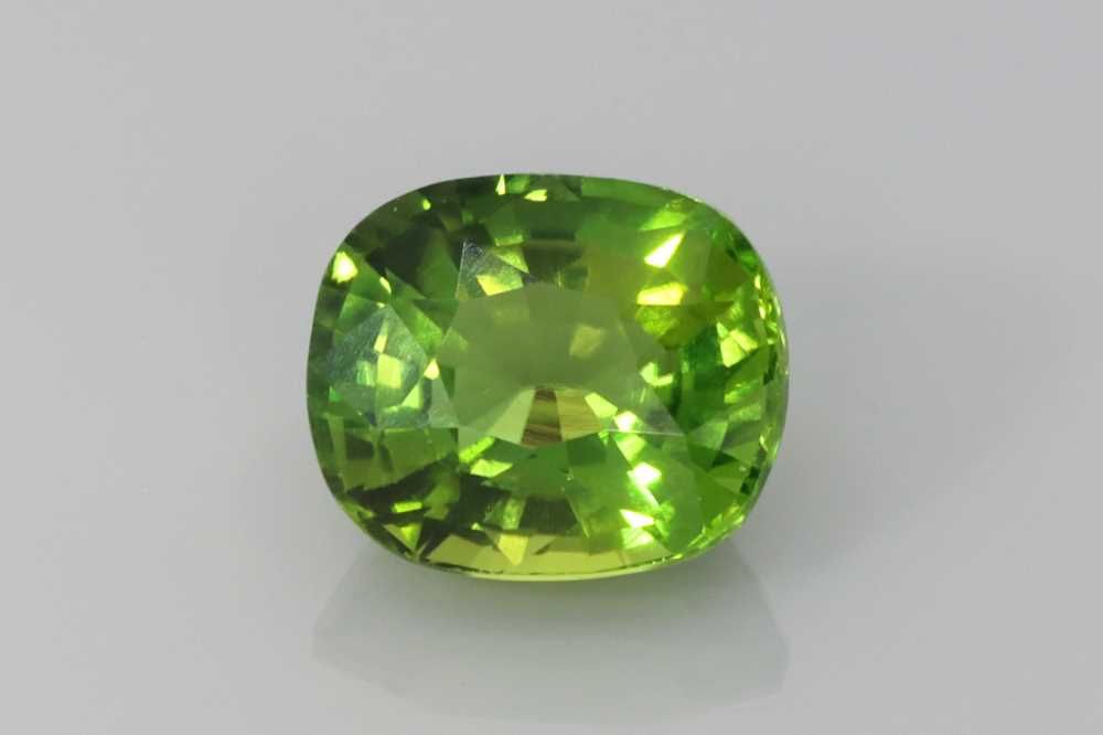 TOURMALINE FACETED 1.34ct GREEN Vivid GREEN SI MOZAMBIQUE NONE