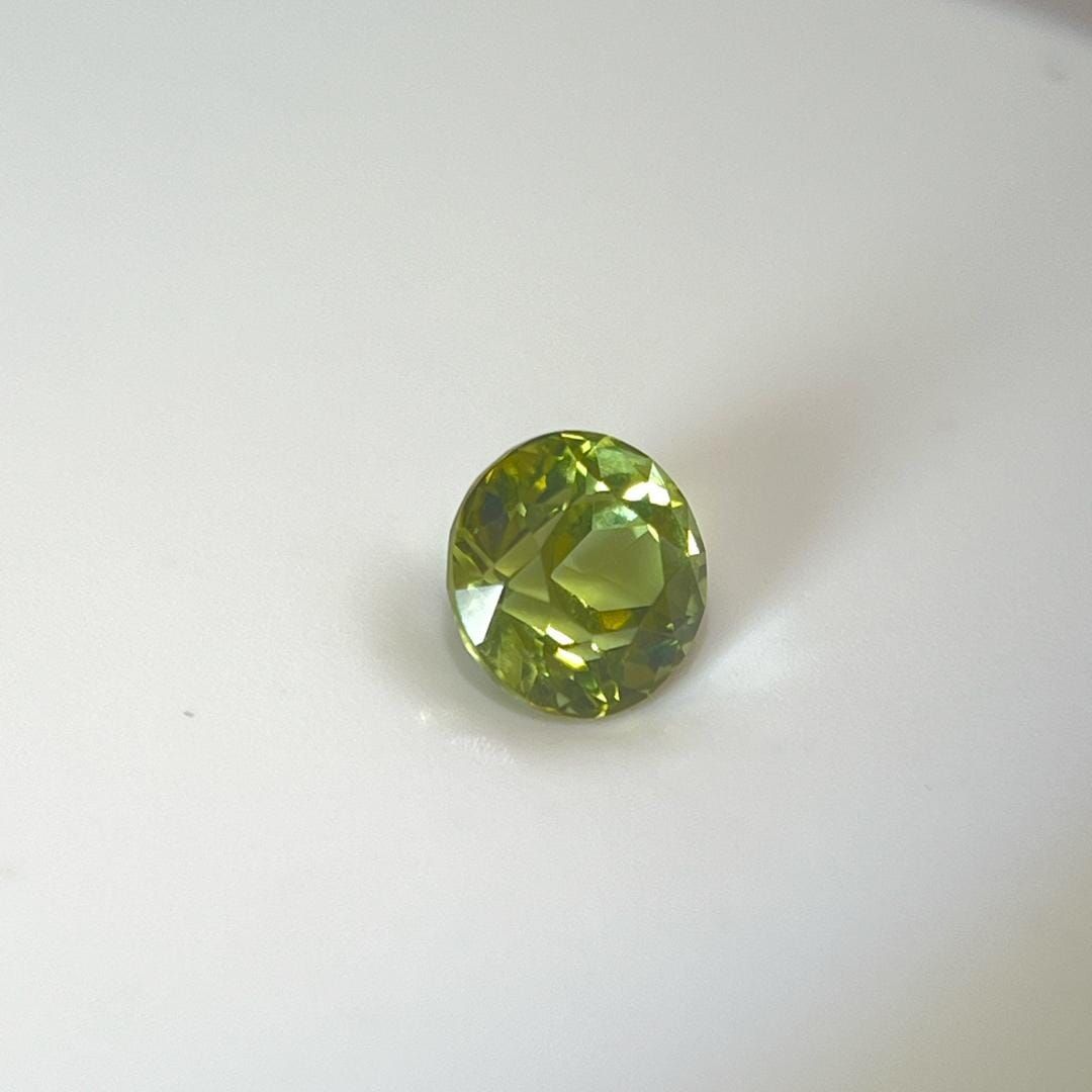 Turmalin 1,85 ct, zielony, szlif okrągły