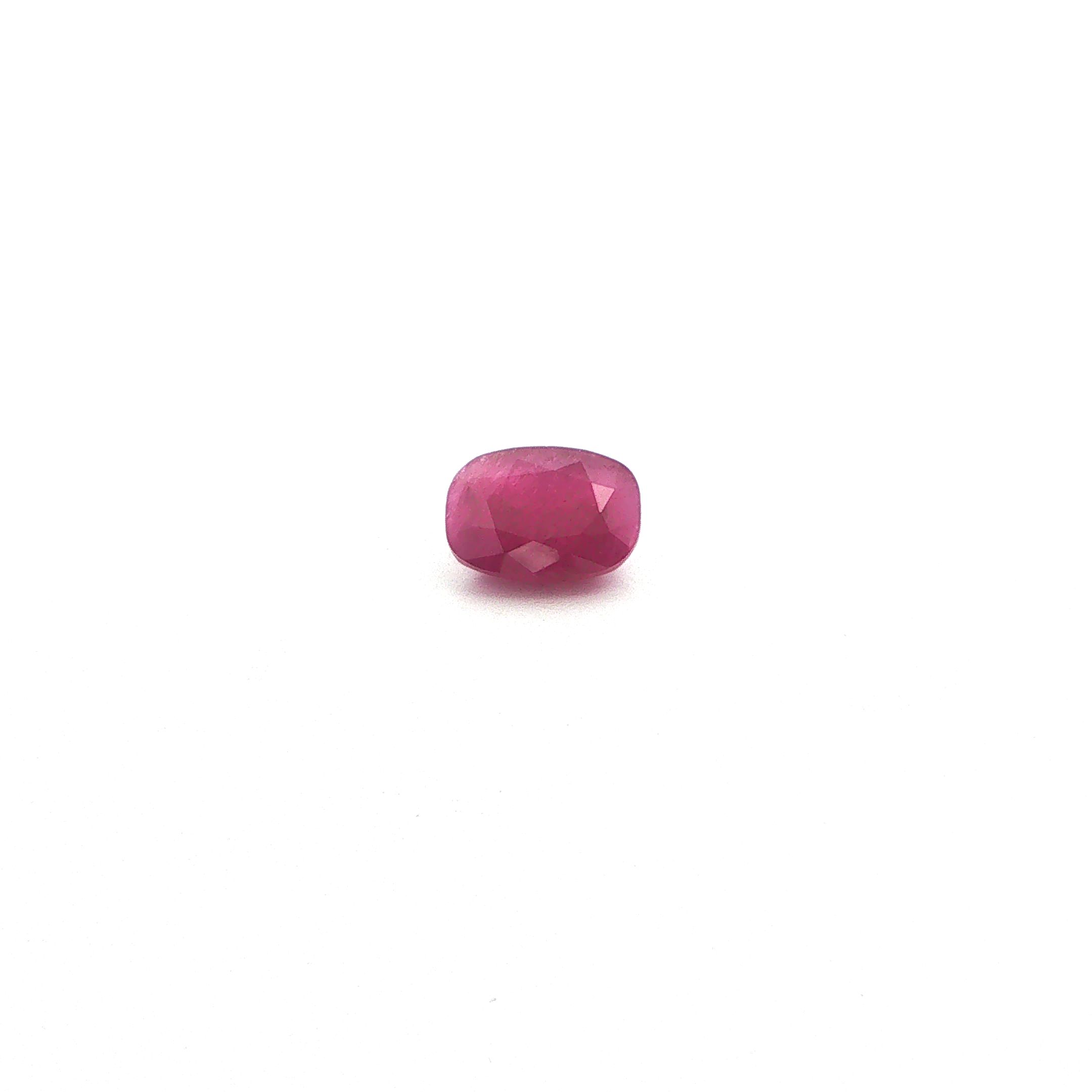 Rubin 3,32 ct, czerwony, szlif cushion