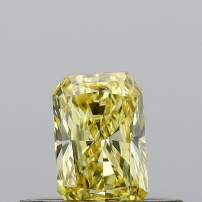 0.3 CT Fancy Intense Yellow RADIANT