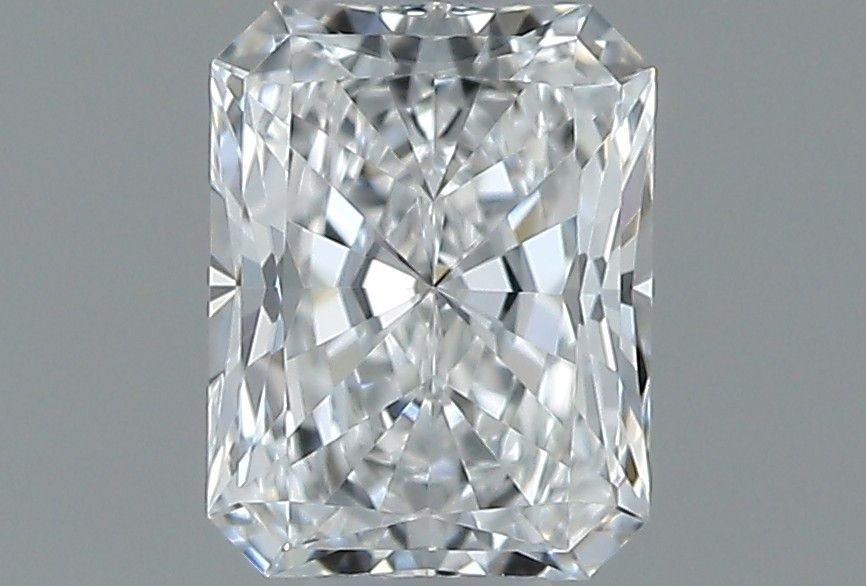 Prírodný diamant radiant,...