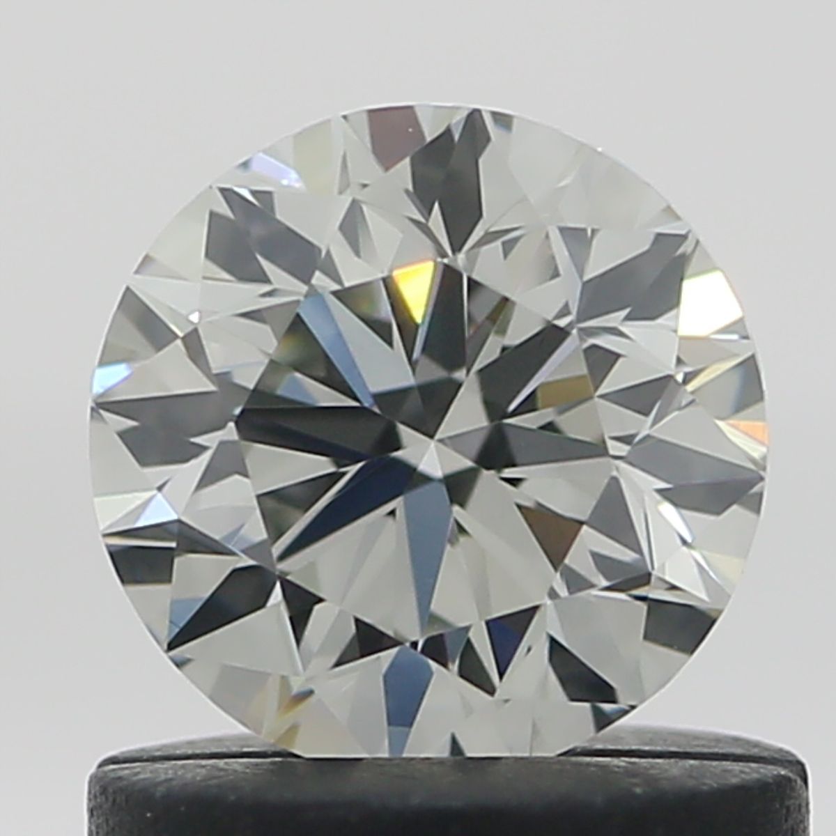 Prírodný diamant okrúhly...