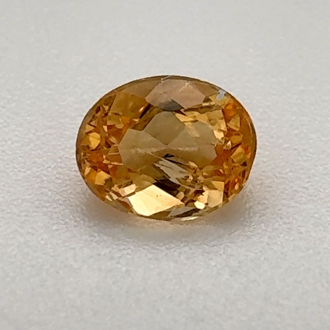 TOPAZ FACETED 0.655ct YELLOW Orangey Yellow MI BRAZIL NONE