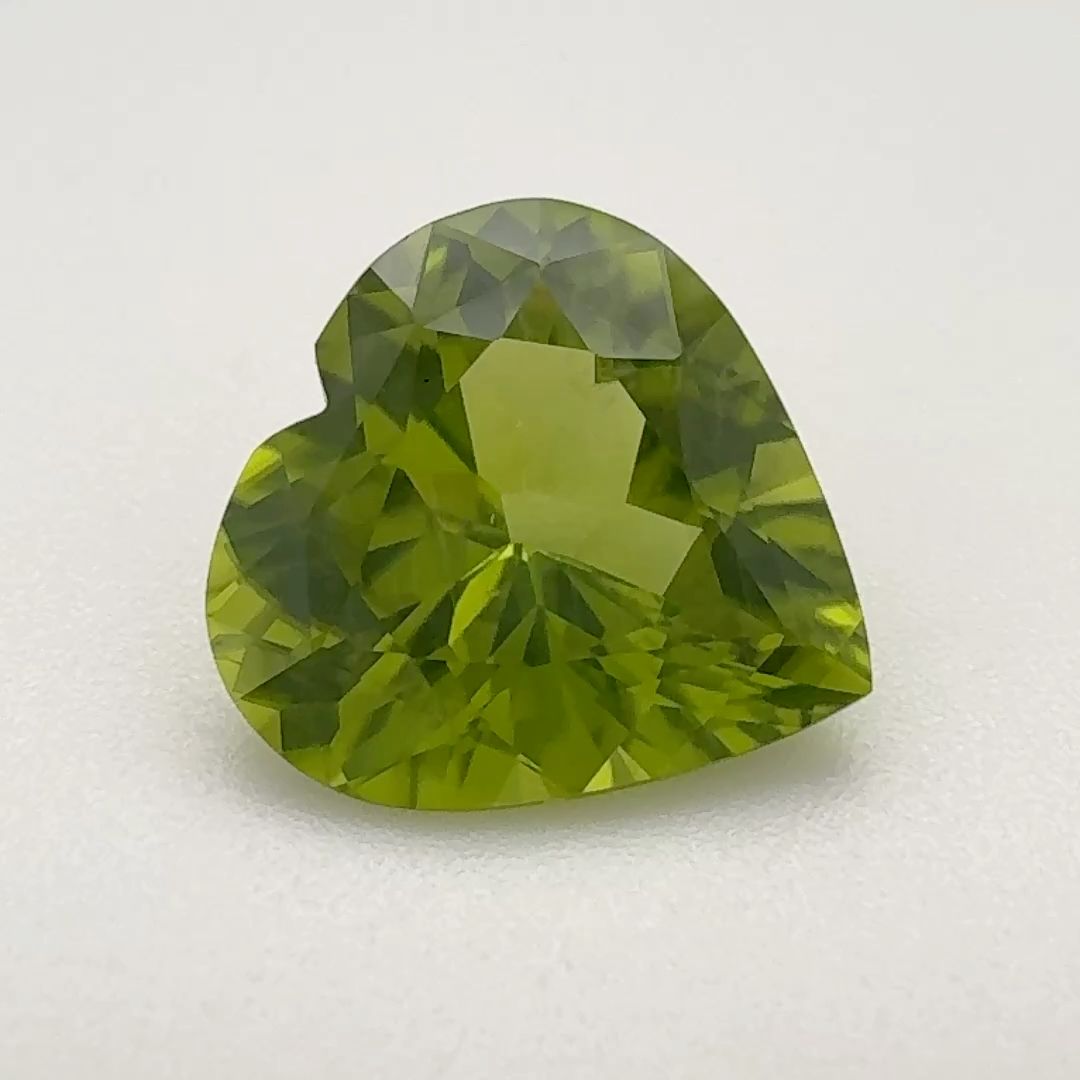 4.11 ct Peridot