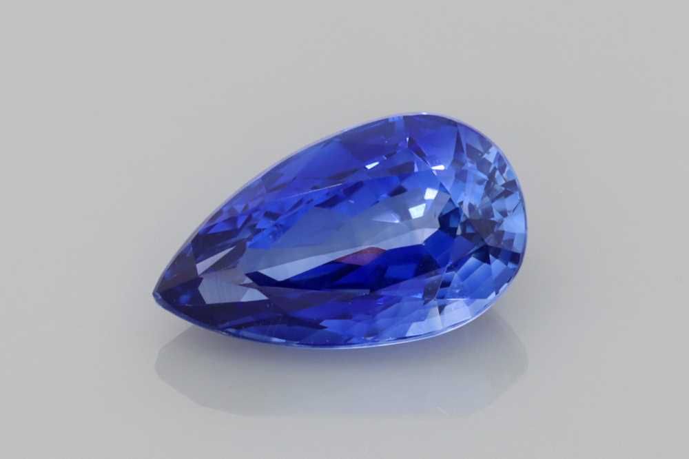 SAPPHIRE FACETED 1.57ct BLUE Vivid BLUE SI SRILANKA HEATED