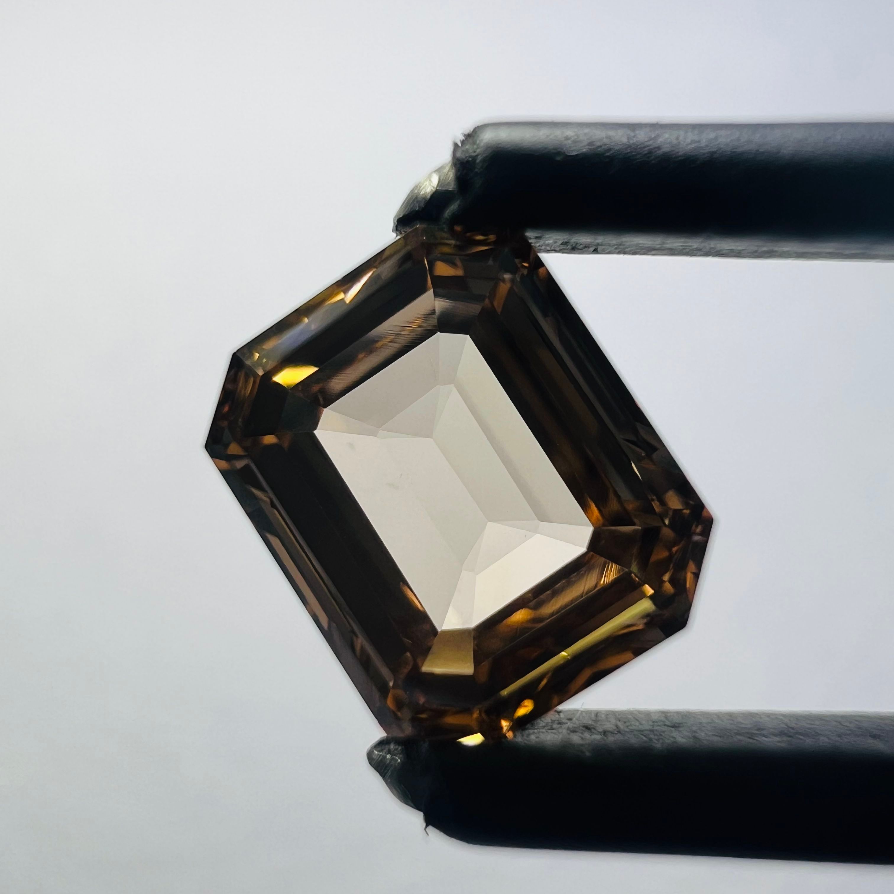 0.89 CT Orange EMERALD