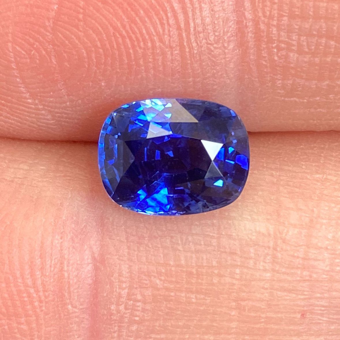 SAPPHIRE FACETED 4.18ct BLUE BLUE EC SRILANKA HEATED