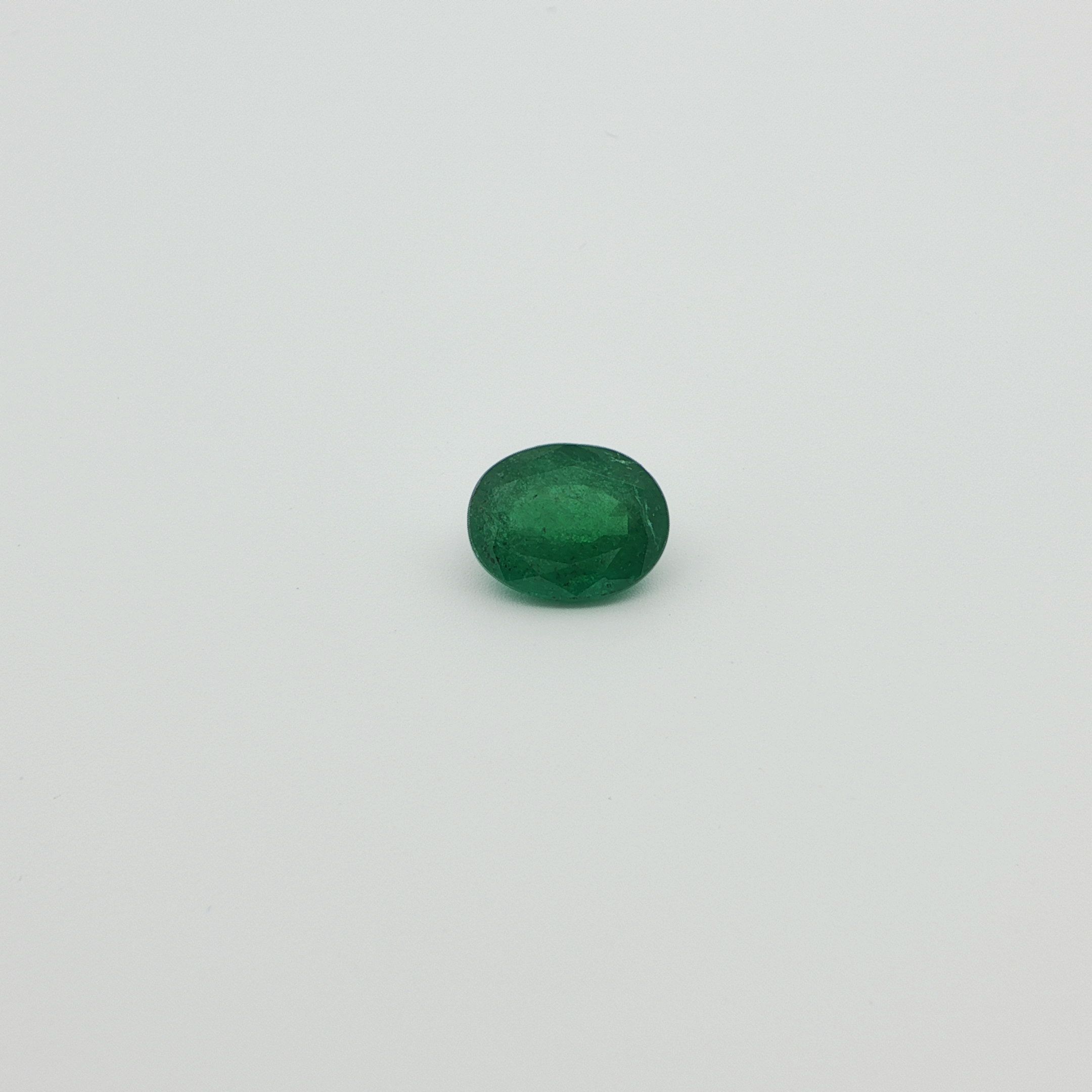 Szmaragd 2,56 ct, zielony, szlif owalny