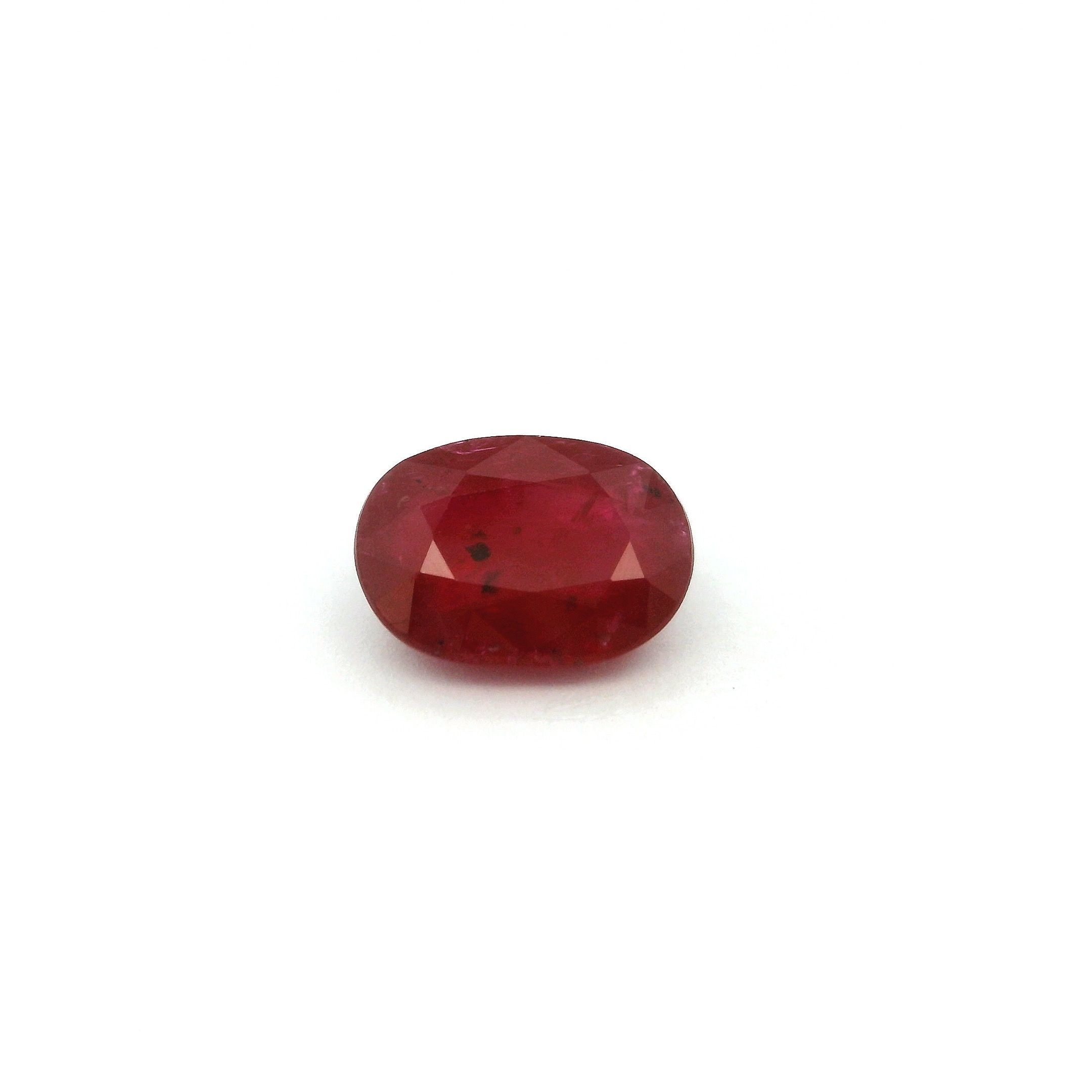 Rubin 1,70 ct, czerwony, szlif owalny