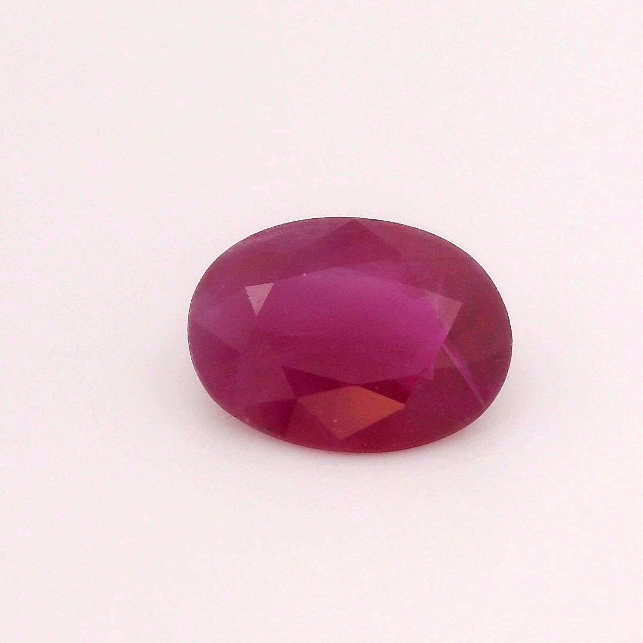 Rubin 1,16 ct, czerwony, szlif owalny