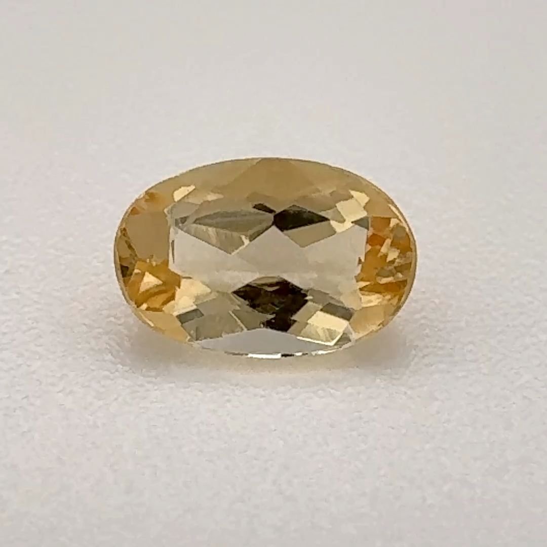 0.61 ct Topaz