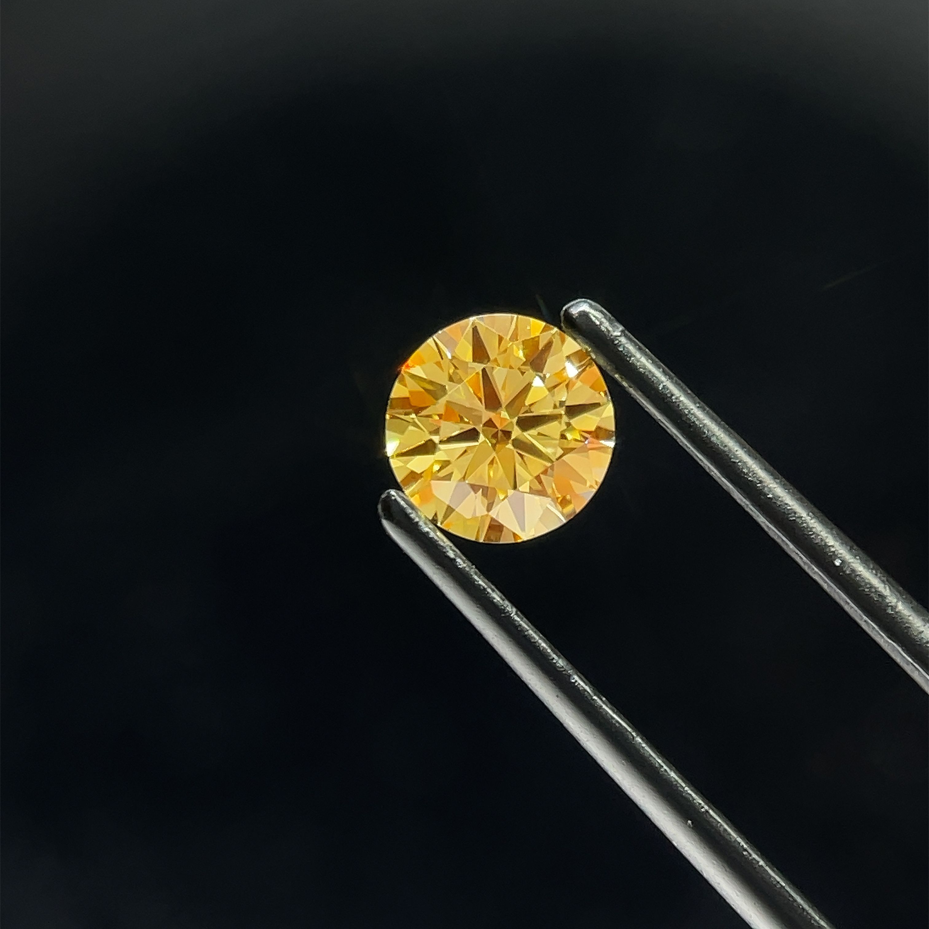 0.99 CT Yellow ROUND
