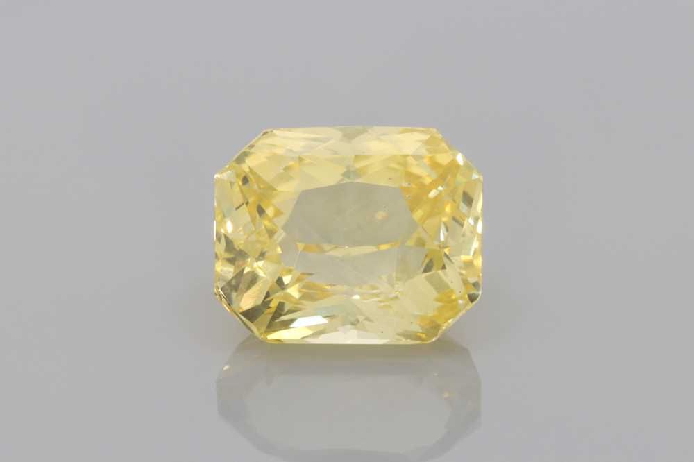 7.05 ct Emerald Sapphire