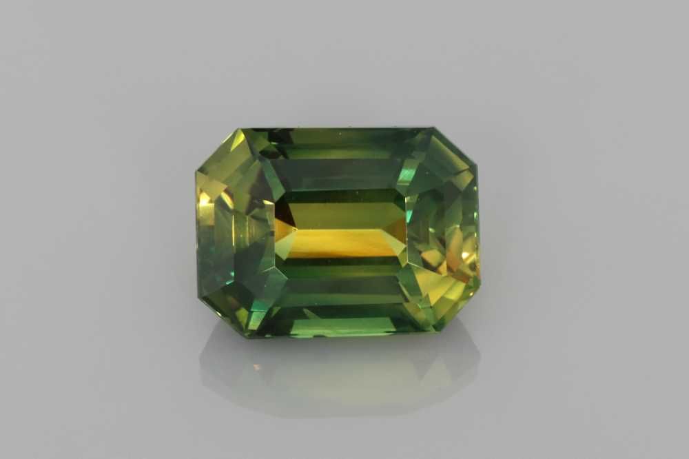 3.44 ct Emerald Sapphire