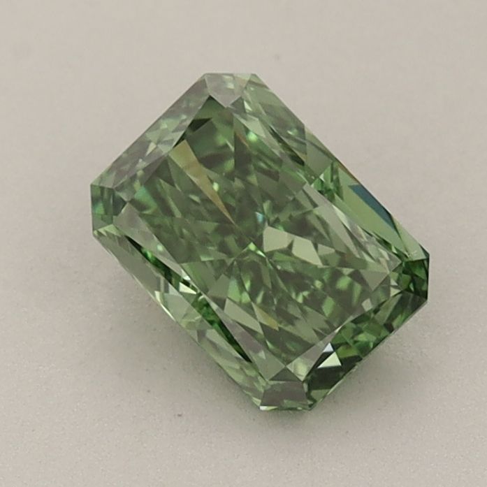 0.82 CT Fancy Vivid Green RADIANT