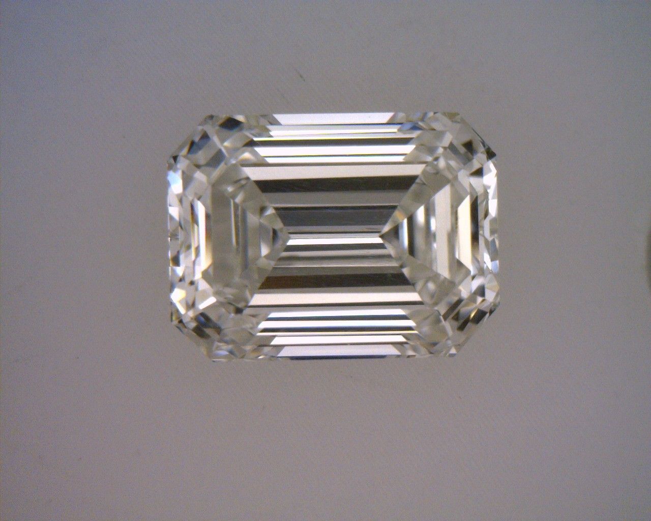 Prírodný diamant emerald,...