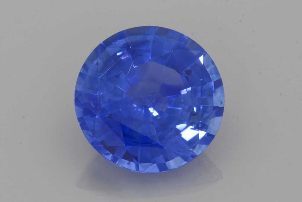 4.37 ct Round Sapphire
