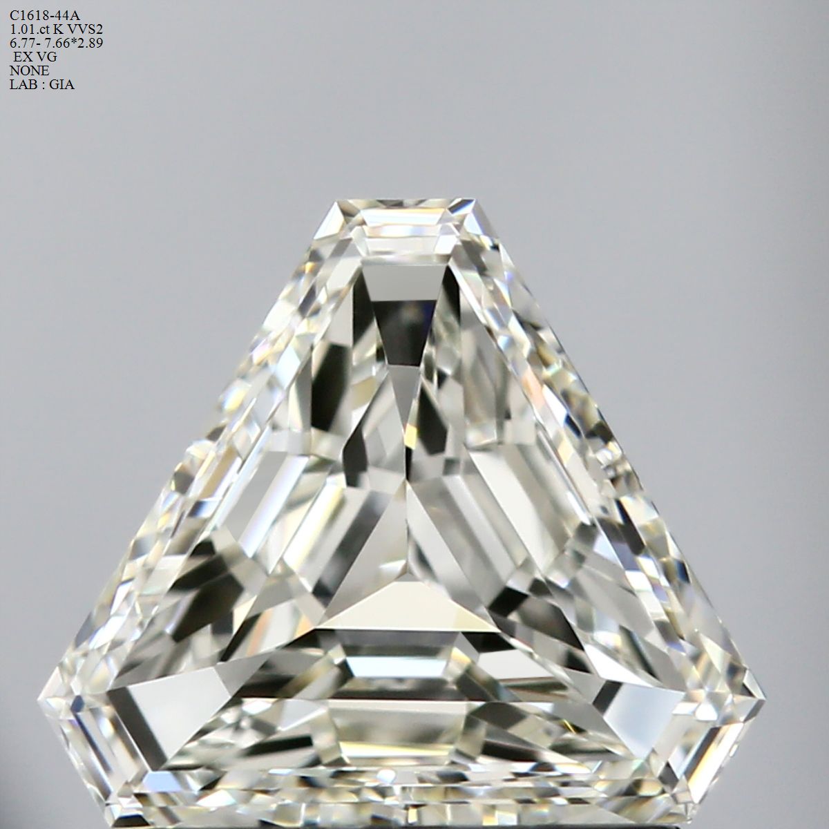 Prírodný diamant triangel,...