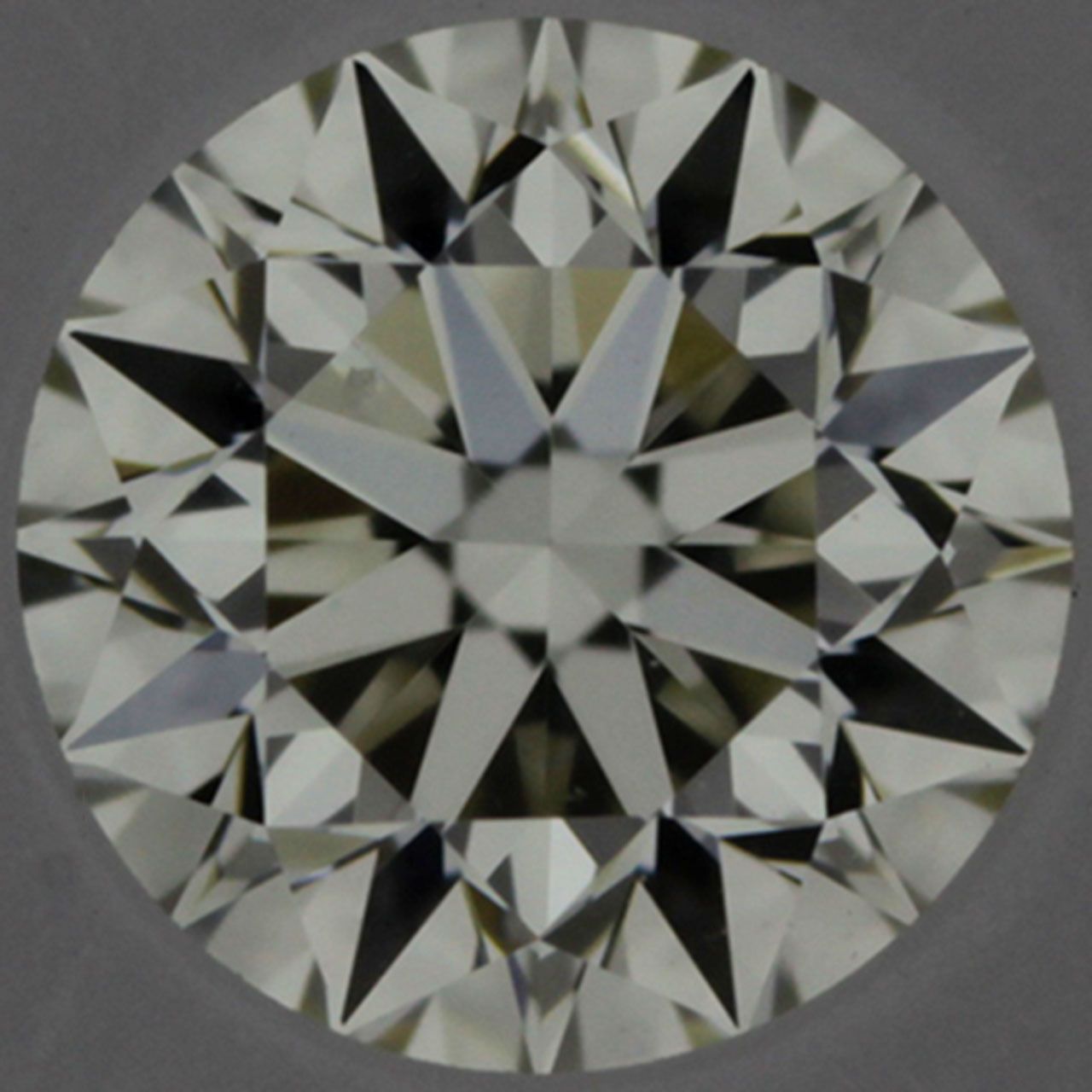 Prírodný diamant okrúhly...