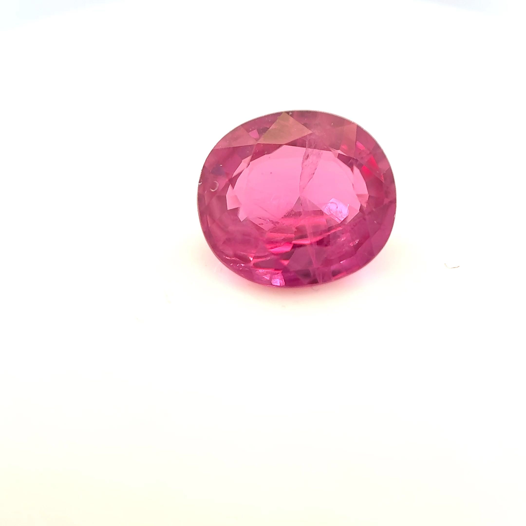 Rubin 1,94 ct, czerwony, szlif cushion