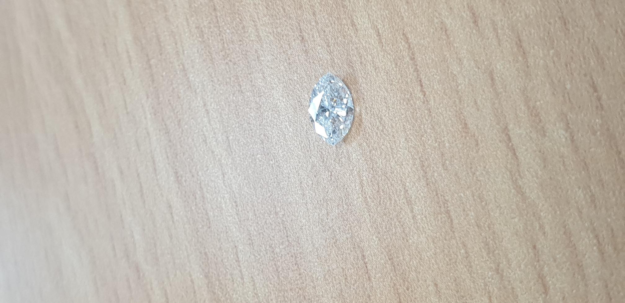 Prírodný diamant markíz,...